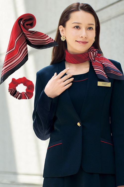 【病院・クリニック受付制服】シュシュで簡単可憐なレッドスカーフ