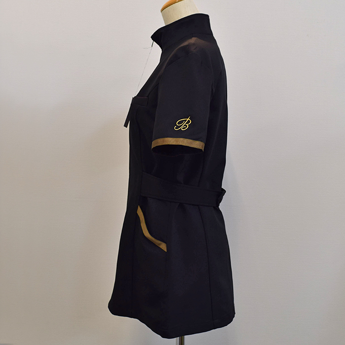 オリジナル制服製作実績 ロゴ刺繍 /20240213_個人のお客様N様/エステ、歯科、病院制服ユニフォーム　ロゴ刺繍・ネーム刺繍制作実績