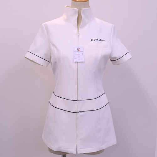 オリジナル制服製作実績 ロゴ刺繍 /BEHAING様/エステ、歯科、病院制服ユニフォーム　ロゴ刺繍・ネーム刺繍制作実績