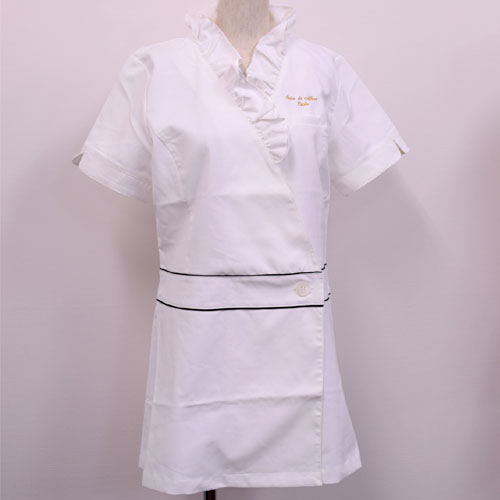 オリジナル制服製作実績 ロゴ刺繍 /Salon de coiffureEtoile様/エステ、歯科、病院制服ユニフォーム　ロゴ刺繍・ネーム刺繍制作実績