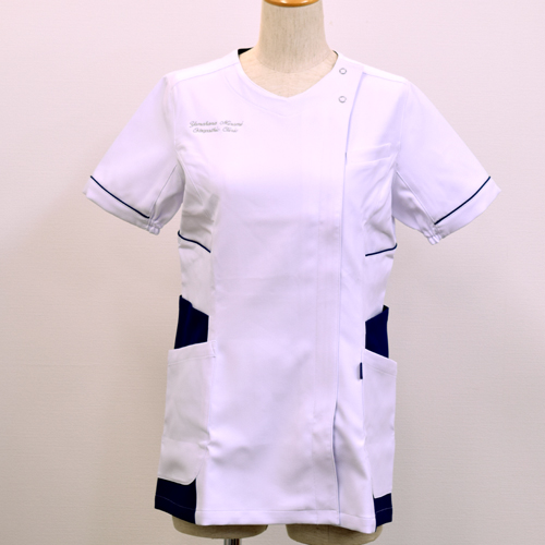 オリジナル制服製作実績 ロゴ刺繍 /山鼻南整骨院様/エステ、歯科、病院制服ユニフォーム　ロゴ刺繍・ネーム刺繍制作実績