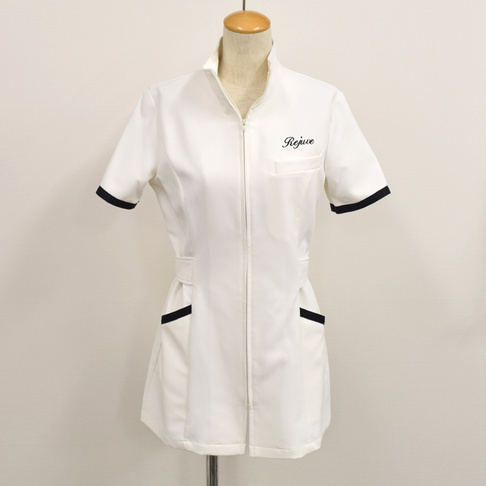 オリジナル制服製作実績 ロゴ刺繍 /Rejuve様/エステ、歯科、病院制服ユニフォーム　ロゴ刺繍・ネーム刺繍制作実績