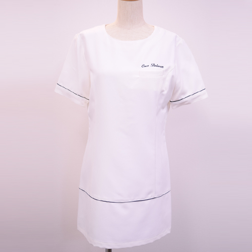 オリジナル制服製作実績 ロゴ刺繍 /CocoBalance様/エステ、歯科、病院制服ユニフォーム　ロゴ刺繍・ネーム刺繍制作実績