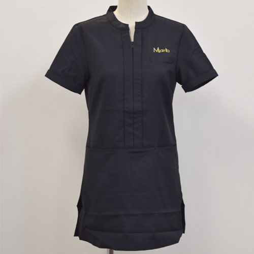 オリジナル制服製作実績 ロゴ刺繍 /リンパジュエリーサロンMamia様/エステ、歯科、病院制服ユニフォーム　ロゴ刺繍・ネーム刺繍制作実績
