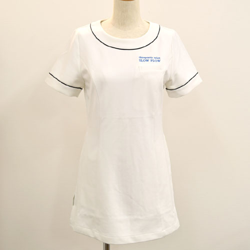 オリジナル制服製作実績 ロゴ刺繍 /SLOWFLOW様/エステ、歯科、病院制服ユニフォーム　ロゴ刺繍・ネーム刺繍制作実績