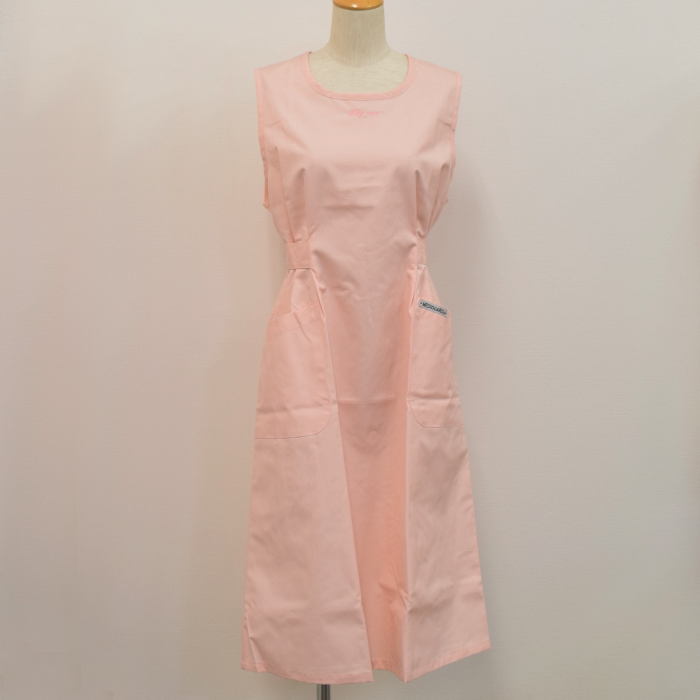 オリジナル制服製作実績 ロゴ刺繍　20211025_リリィココ様/エステ、歯科、病院制服ユニフォーム　ロゴ刺繍・ネーム刺繍制作実績