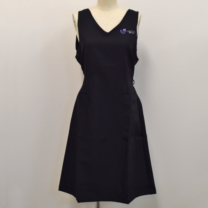 オリジナル制服製作実績 ロゴ刺繍　20231108_sumileポケット様/エステ、歯科、病院制服ユニフォーム　ロゴ刺繍・ネーム刺繍制作実績