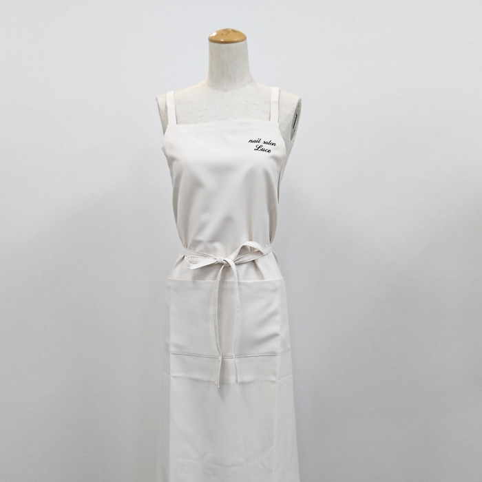 オリジナル制服製作実績 ロゴ刺繍　nailsalonLuce様/エステ、歯科、病院制服ユニフォーム　ロゴ刺繍・ネーム刺繍制作実績