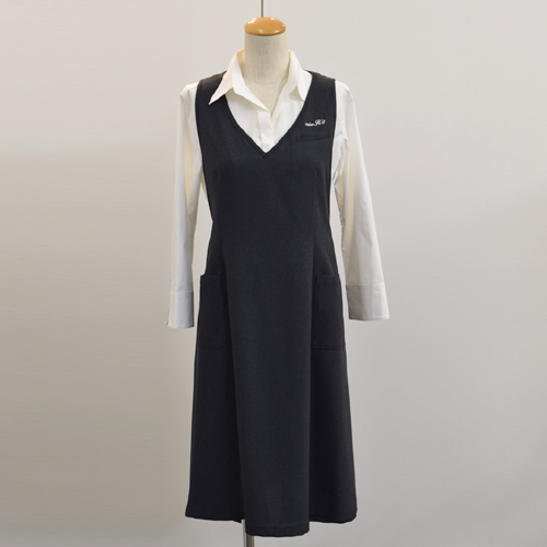 オリジナル制服製作実績 ロゴ刺繍　SalonR‘ｓ様/エステ、歯科、病院制服ユニフォーム　ロゴ刺繍・ネーム刺繍制作実績