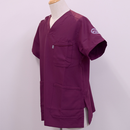 オリジナル制服製作実績 ロゴ刺繍 /整体サロンame様/エステ、歯科、病院制服ユニフォーム　ロゴ刺繍・ネーム刺繍制作実績