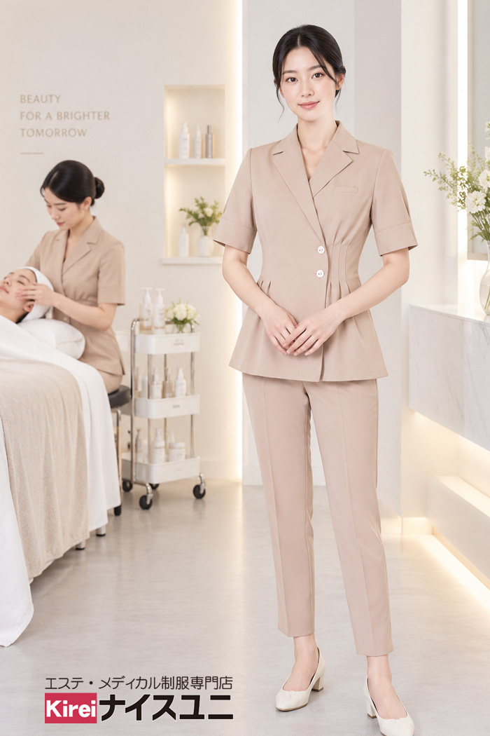 フェイシャルエステのエステティシャン制服｜ベージュで魅せる高級感とエレガントなジャケットコーデ｜エステ・歯科・病院ユニフォームはコーディネートから選ぶ【ec0060】