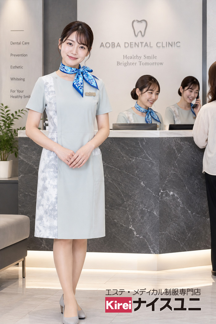 エステ・歯科・病院制服はコーデから選ぶ｜一般歯科の受付制服｜アイスグレーのワンピース×ブルースカーフで清潔感と上品さを演出【mxa0018】