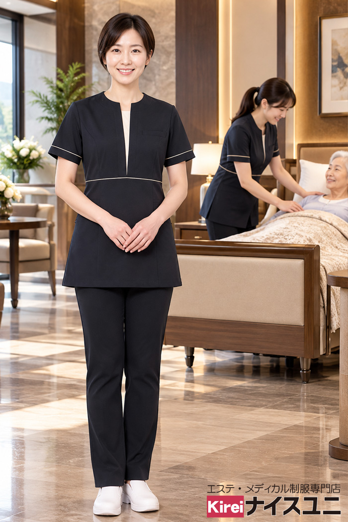 有料老人ホームの看護師制服｜ブラック×ベージュのモダンでスタイリッシュな高級感あるコーデ｜エステ・歯科・病院ユニフォームはコーディネートから選ぶ【es0039】