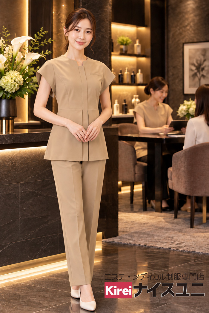 高級エステサロンのカウンセラー制服｜ベージュのモダン・スタイリッシュコーデ｜エステ・歯科・病院ユニフォームはコーディネートから選ぶ-エステクリニック制服専門店ナイスユニ【mxb0023】