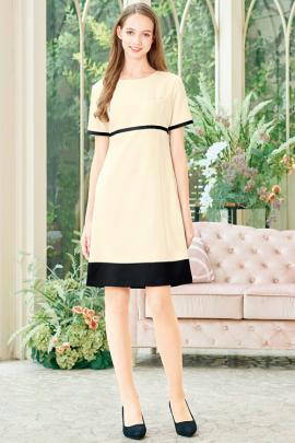 絶妙ワンピース(ライトベージュ)